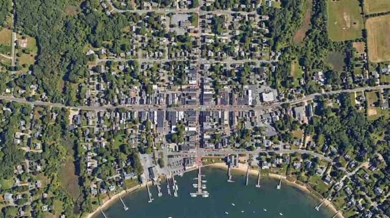 Why Sag Harbor’s Whaling Decline Created the Exact Lot Sizes That Make It the Most Walkable Village on the East End Today