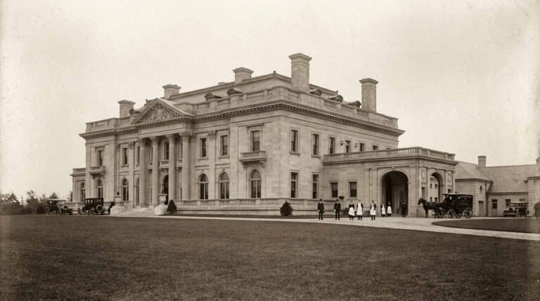 Oyster Bay’s ‘Forgotten Elevator’: The Pneumatic Tube System That Was Supposed to Connect Gold Coast Estates to the LIRR