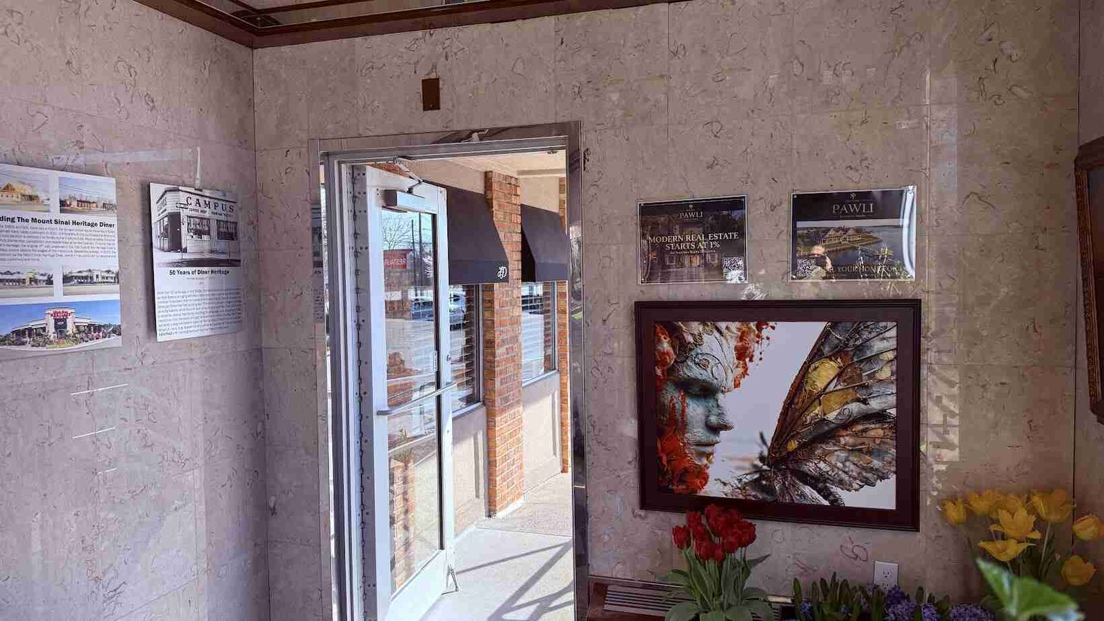 Heritage Diner Lobby Detail