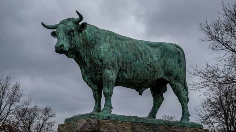 Smithtown’s Bull Myth Is Covering Up the Real Estate Story: How a Legend Drove Land Values for 350 Years