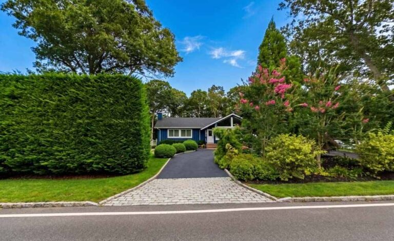18 Squires Avenue, East Quogue — Home Profile
