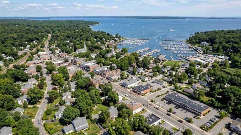 Setauket’s Oldest Restaurant Has Outlasted Three Generations of Landlords
